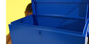 BABHAQWE ETYESINI BEBHUBHILE ABANTWANA ELIBODE