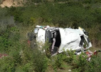 KUBHUBHE ABAHLANU (5) KWINGOZI EMASIKIZI KU-N2 EKWELERHA NGASEMONTI.