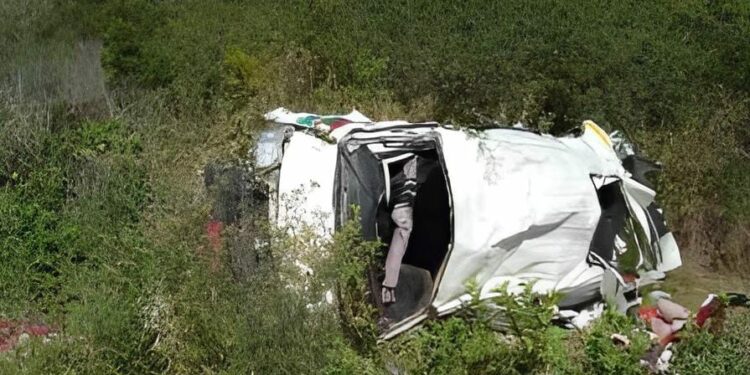 KUBHUBHE ABAHLANU (5) KWINGOZI EMASIKIZI KU-N2 EKWELERHA NGASEMONTI.