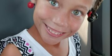 KUBANJWE ISINE (4) NGOKUNYAMALALA KWENTOMBAZANYANA U-JOSLIN SMITH (6)