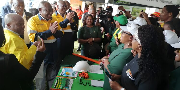 URamaphosa uthi iEPWP iphucule ubomi babantu.