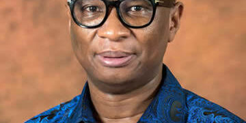 Minister Zizi Kodwa condemns burning of SA flag in DA advert.