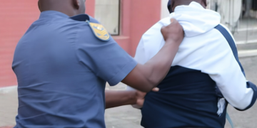 Uvele enkundleni umrhanelwa kwelokubulawa kwabantu eLusikisiki.