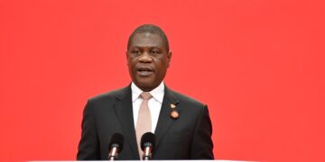 IPhalamente ihlawulise uMashatile emva kokungakhankanyi isipho ‘sedayimani’