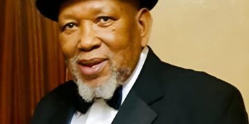 Kunikwa imbeko ku”Tata” emva kokulishiya eli.