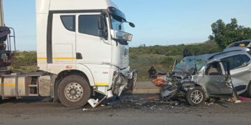 Abantu Abasixhenxe Baphulukene Nobomi babo Kwingozi eGqeberha