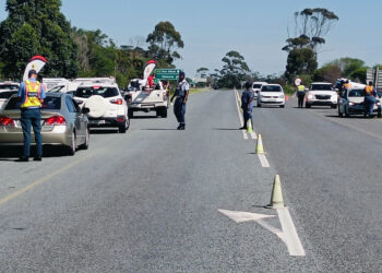 Kidds Beach Police Intensify Safety Campaign with R72 Roadblocks