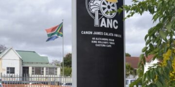 I-ANC Imise Amalungu aseMpuma Kapa Ngenxa Yeengxabano Zenkundla