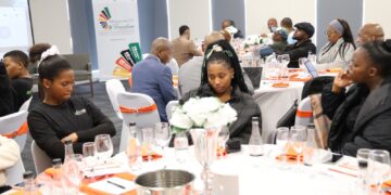 Ingxoxo Namajelo Oluntu Ukubhiyozela Iminyaka Engama-30 Yenkululeko noSasazo Loluntu